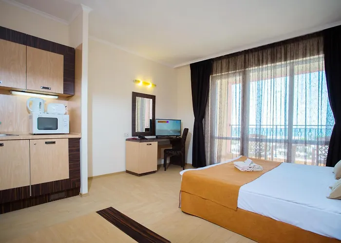 Majestic סאני ביץ'