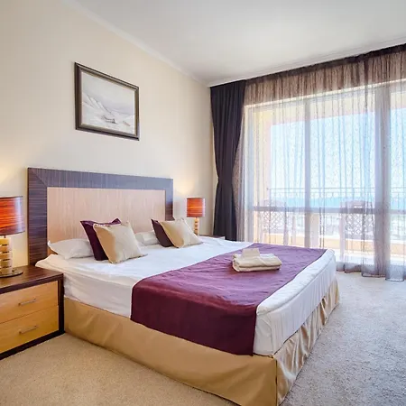 Apartahotel Majestic