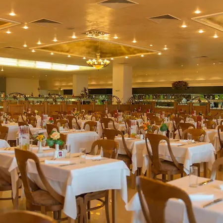 Apartahotel Majestic