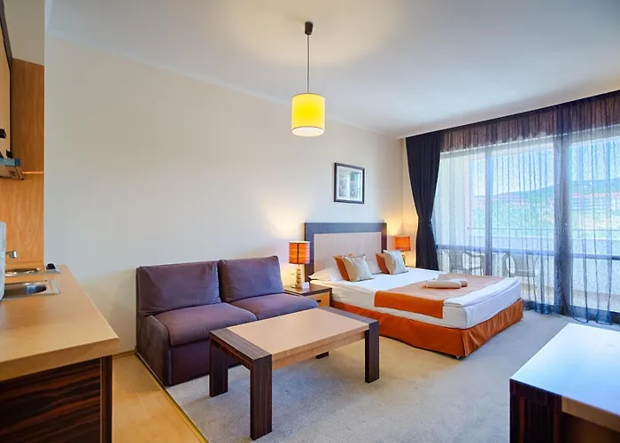 Апарт-готель Majestic 4*